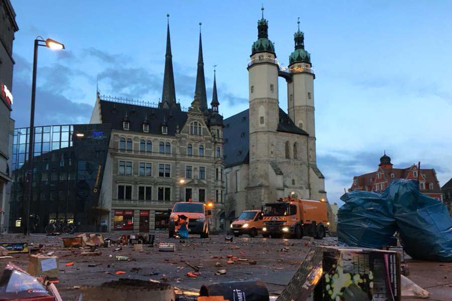 Silvestermüll am Marktplatz.