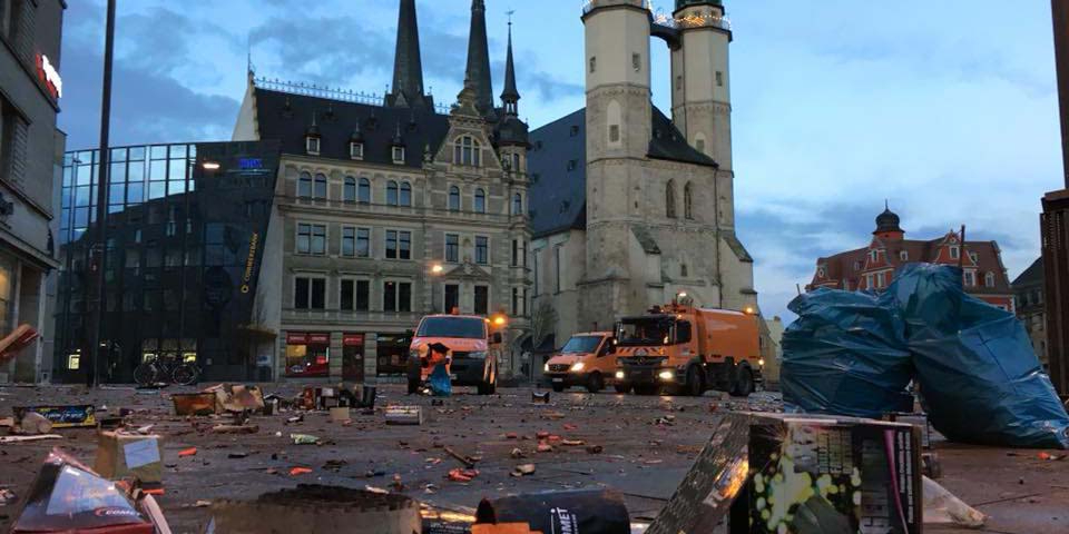 Silvestermüll am Marktplatz.