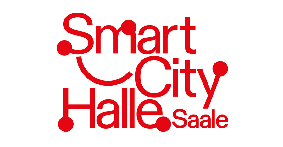 rote Schrift auf weißem Grund: Smart City Halle Saale