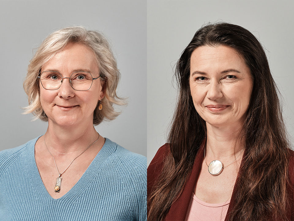Zwei Mitarbeiterinnen im Portrait.