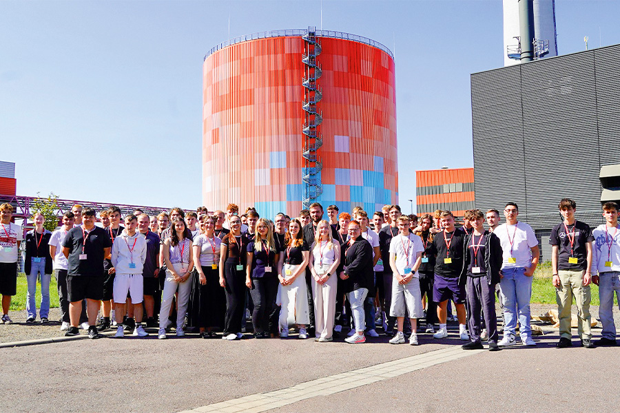 Gruppenfoto der Auszubildenden beim Onboarding 2025