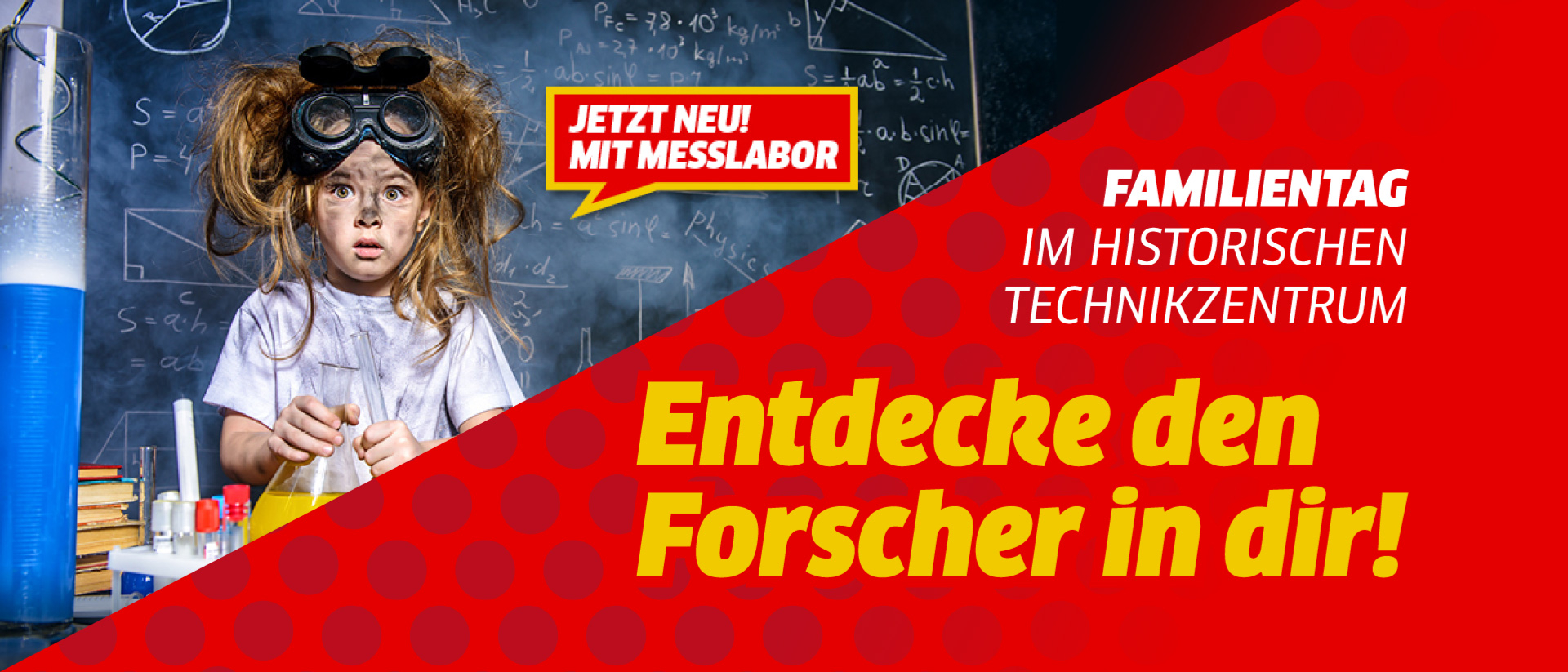 Ein kleines Mädchen experimentiert in einem Labor.